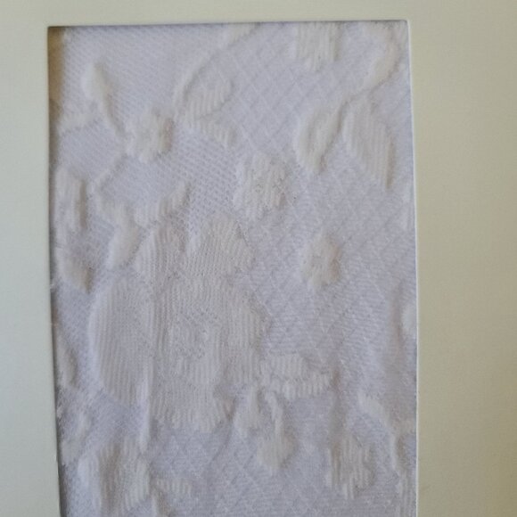 Anthropologie Womens Lace Floral Tights Sz M Cream Made in Italy Flirty NEW - Picture 3 of 7